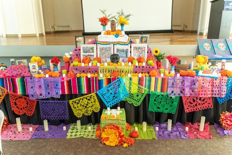 密歇根州立大学丹佛_Dios de los muertos_decoration Alter_DSC01202_JG_110222